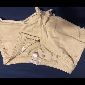 No boundaries tan shorts (khaki almost)